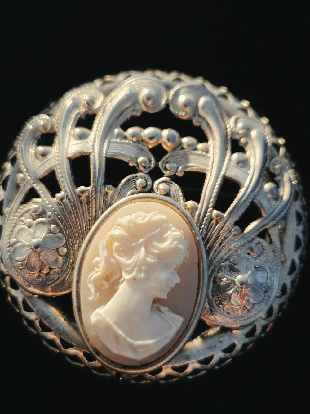 Vintage Victorian Revival Cameo Gold Tone Brooch